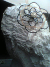 Load image into Gallery viewer, Lightweight Black and Gold Beaded Wire Kippah with Gold Button (Original Sold: expect variations)
