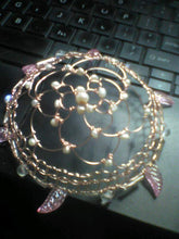 Load image into Gallery viewer, Freshwater Pearl Kippah for Woman, wire B Mitzvah kippa, Lightweight DIY wedding yarmulke