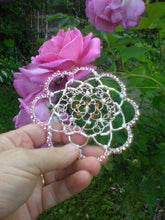 Load image into Gallery viewer, Rose Gold Wire Kippah with translucent focal, pink pearls, white and silver bugle beads and pink Czech glass beads
